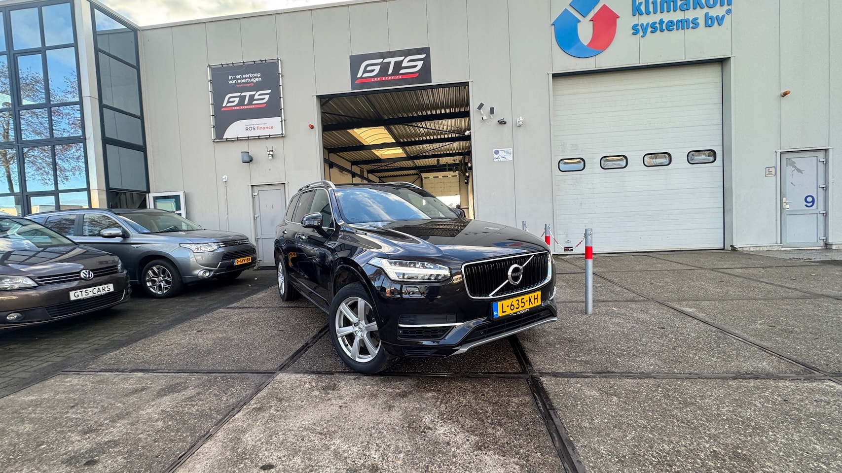 Volvo XC90 - 2.0 T8 Twin Engine AWD Momentum 2.0 T8 Twin Engine AWD Momentum - AutoWereld.nl