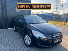 Kia Cee'd - 1.4 Black Edit Airco Elek Ramen