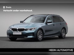 BMW 3-serie Touring - 330i Executive Edition | Cruise Control | Glazen Panoramadak | Sportstuurwiel | PDC Voor/A