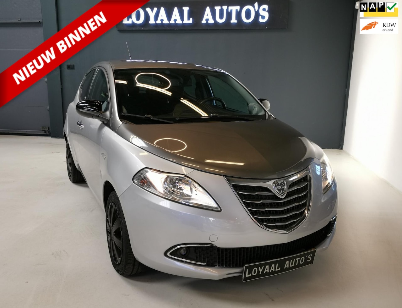 Lancia Y(psilon) - Ypsilon 0.9 TwinAir Platinum | AUT | AIRCO | CRUISE | ELEK.RAMEN | NAP | APK. - AutoWereld.nl