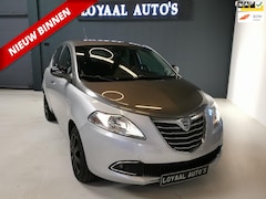 Lancia Y(psilon) - Ypsilon 0.9 TwinAir Platinum | AUT | AIRCO | CRUISE | ELEK.RAMEN | NAP | APK