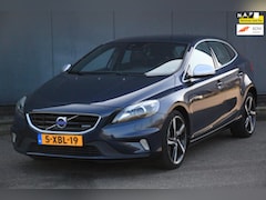 Volvo V40 - 2.0 D4 R-Design Business Xenon/Stoelverwarming/Navigatie/Parkeersensor