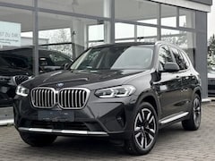 BMW X3 - xDrive30e * LASER, LEDER, TREKH, 20-inch LMV, HuD, STANDK, KEYLESS * € 27.000, = onder NP