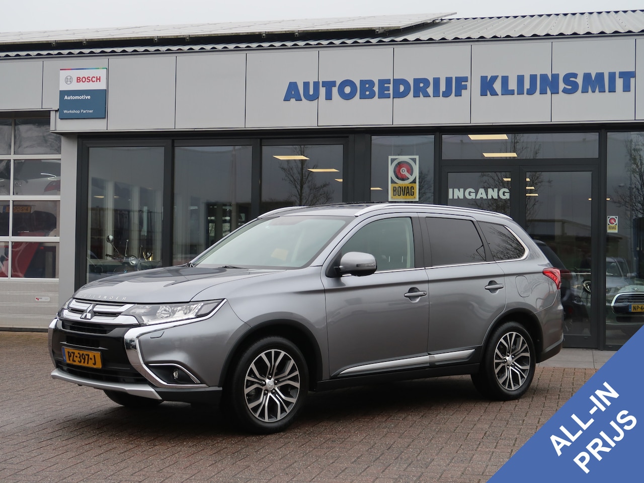 Mitsubishi Outlander - 2.0 Instyle 7 Pers. | trekhaak | schuifdak | 360 camera | leder | - AutoWereld.nl