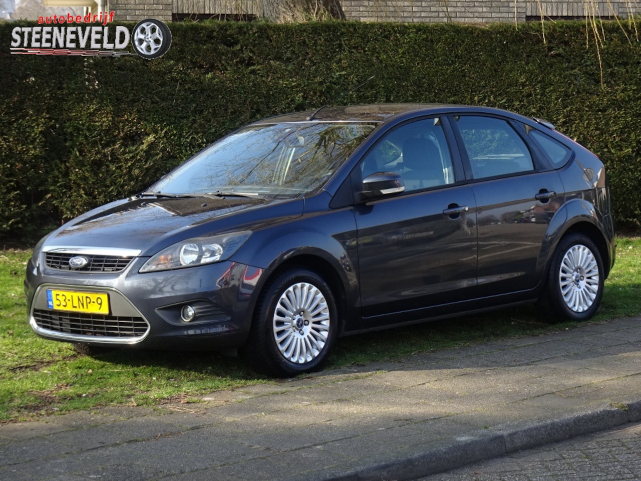 Ford Focus - 1.8 Limited met Navi en Trekhaak - AutoWereld.nl