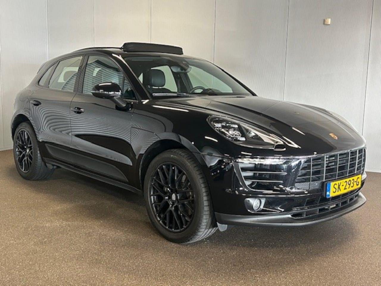 Porsche Macan - 2.0-PANORAMA-LUCHTVERING-ADAP. STOELEN 18-CAMERA-TREKHAAK-COMPL. - AutoWereld.nl