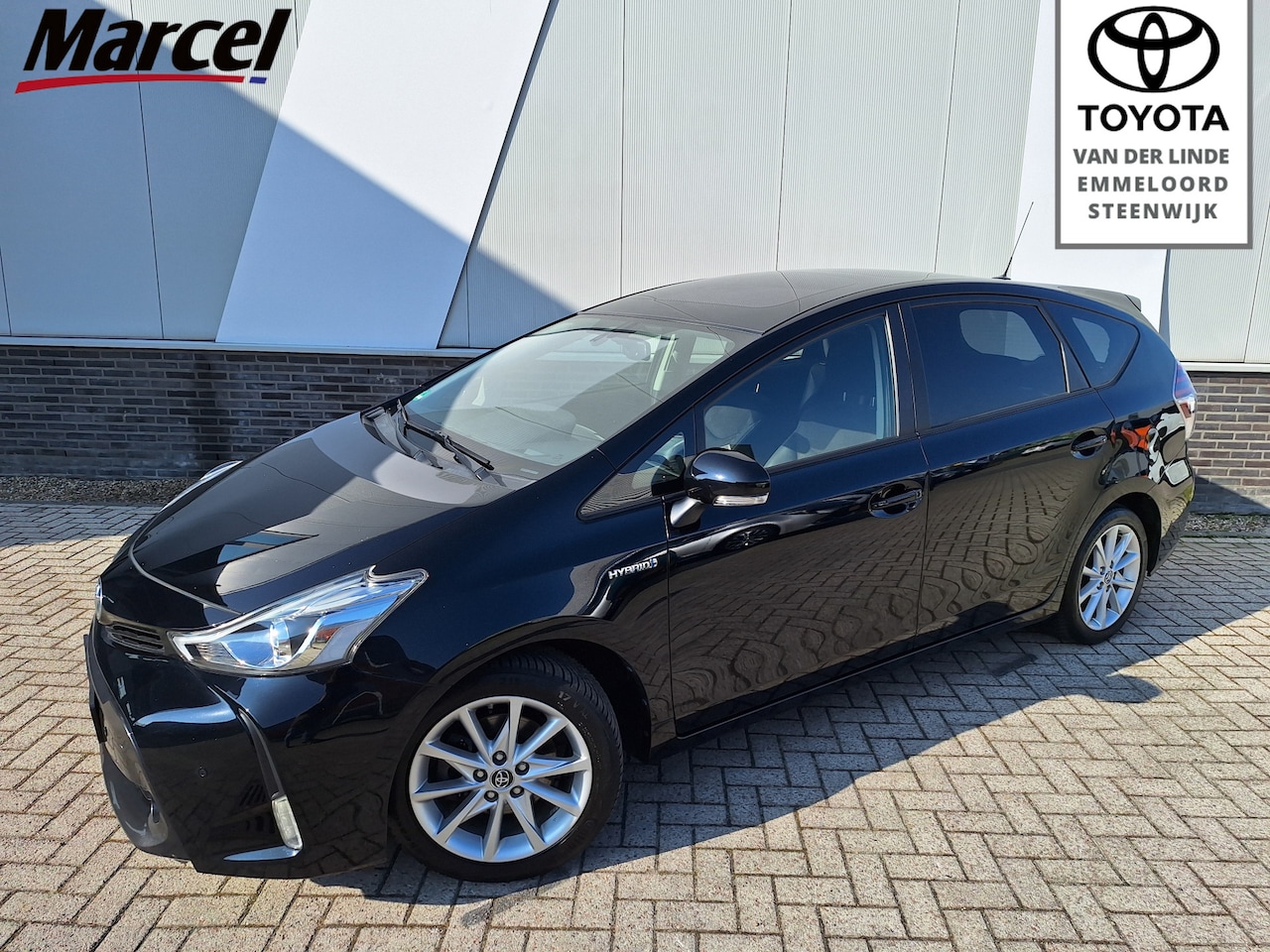 Toyota Prius - 1.8 Hybrid SkyView Edition | 7 persoons | Pano | Navi | ECC | LMV | HUD | - AutoWereld.nl