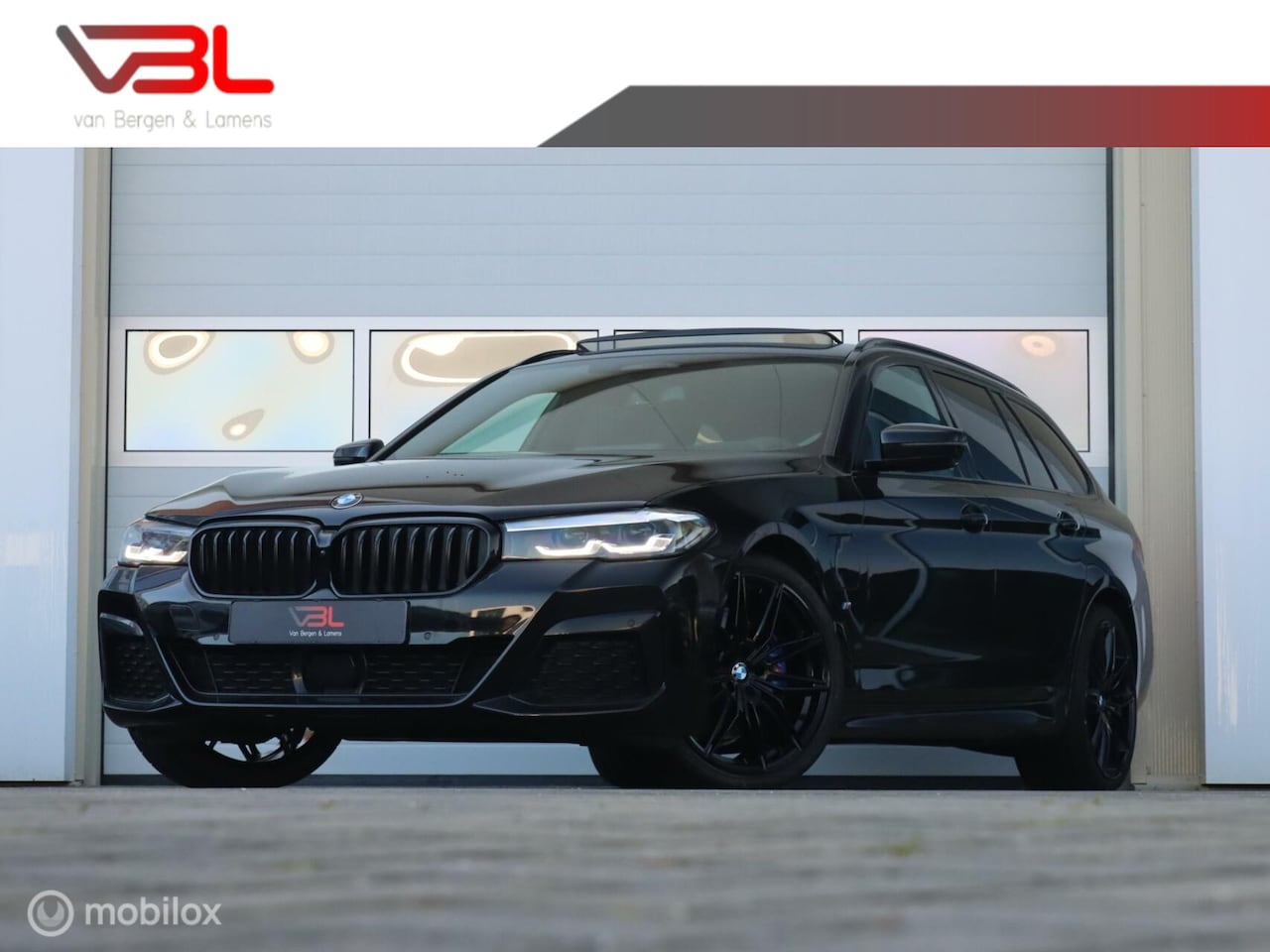 BMW 5-serie Touring - 530e High Executive M-sport| Panoramadak | 20inch - AutoWereld.nl