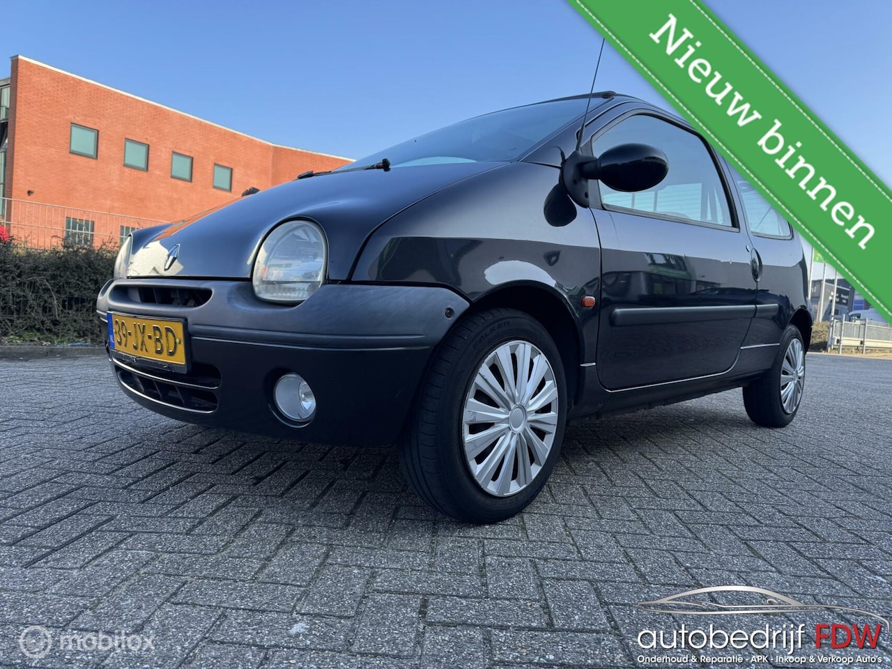 Renault Twingo - 1.2/PANO-DAK/NAP/ELEKTR.RAMEN/ - AutoWereld.nl