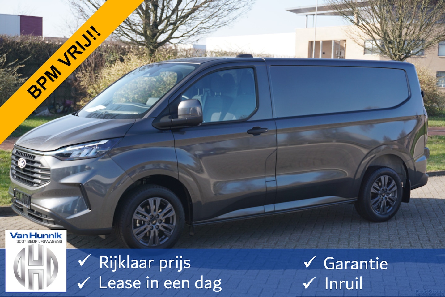 Ford Transit Custom - 320S 136PK Trend AUT BPM VRIJ!! Navi, Cam, Adap. Cruise, Omvormer, 17" LM, Trekhaak!! NR. - AutoWereld.nl