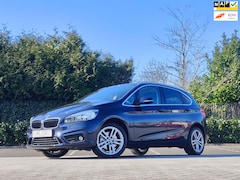 BMW 2-serie Active Tourer - 220i Essential NAP + Trekhaak + Schuifdak