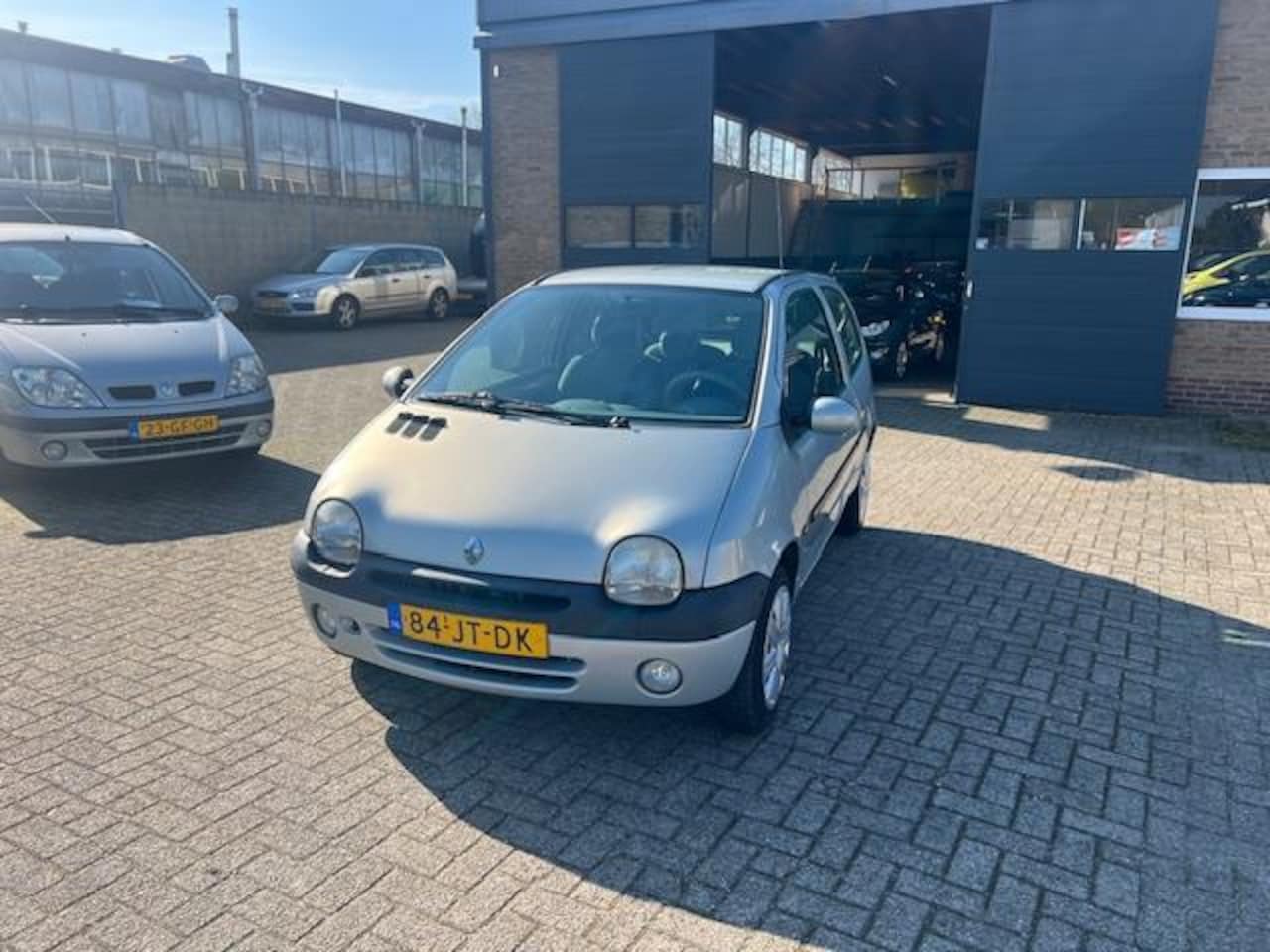 Renault Twingo - 1.2 Hélios__Airco//Apk 01-2026 - AutoWereld.nl