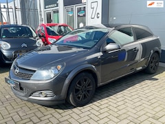 Opel Astra GTC - 1.6 AIRCO | CRUISE | PARKSENSOR | NIEUWE APK |