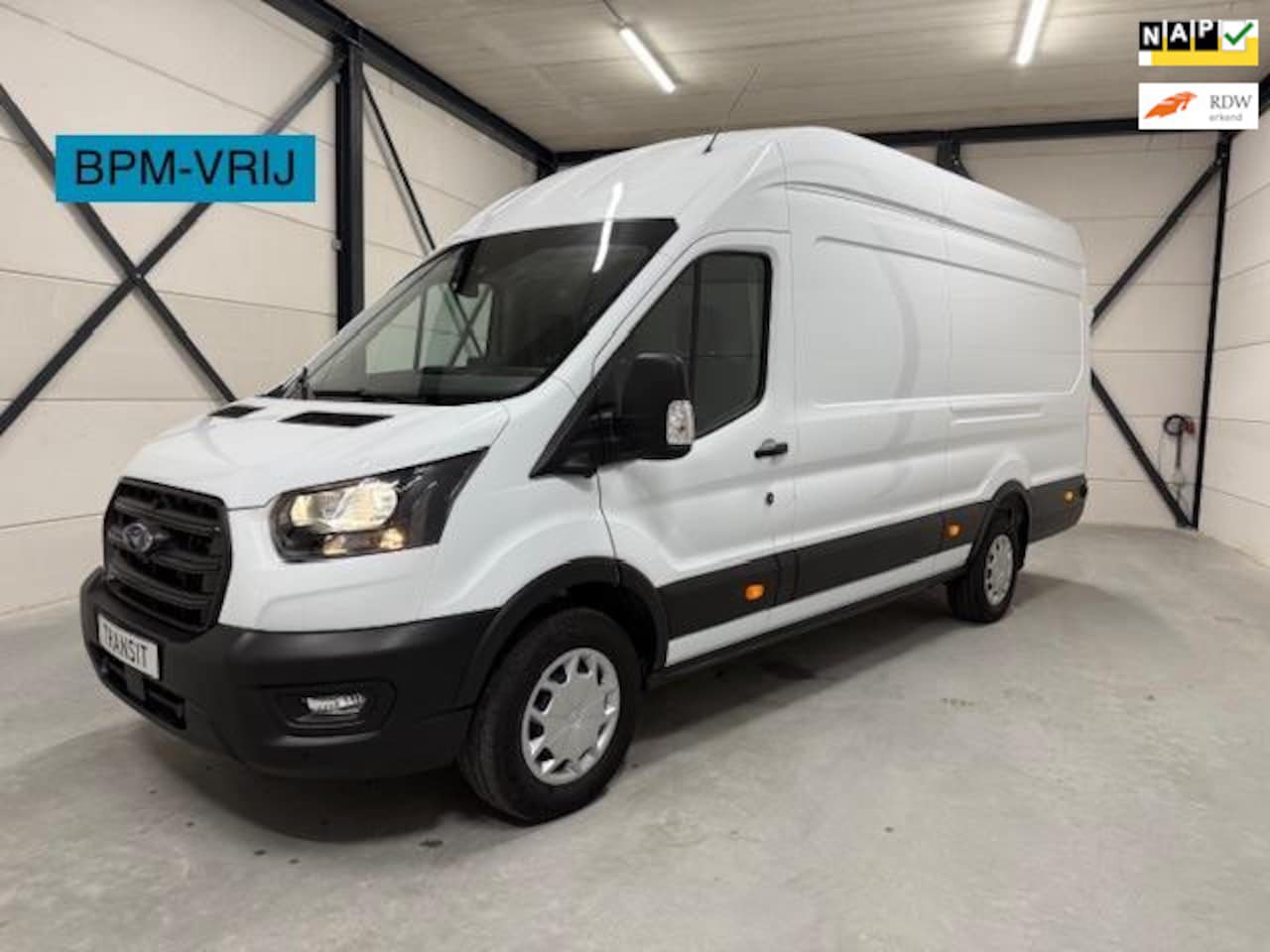 Ford Transit - 350 2.0 TDCI L4H3 Trend RWD 105 Pk Handgeschakeld. BPM-VRIJ Fabrieksgarantie tot 31-05-202 - AutoWereld.nl