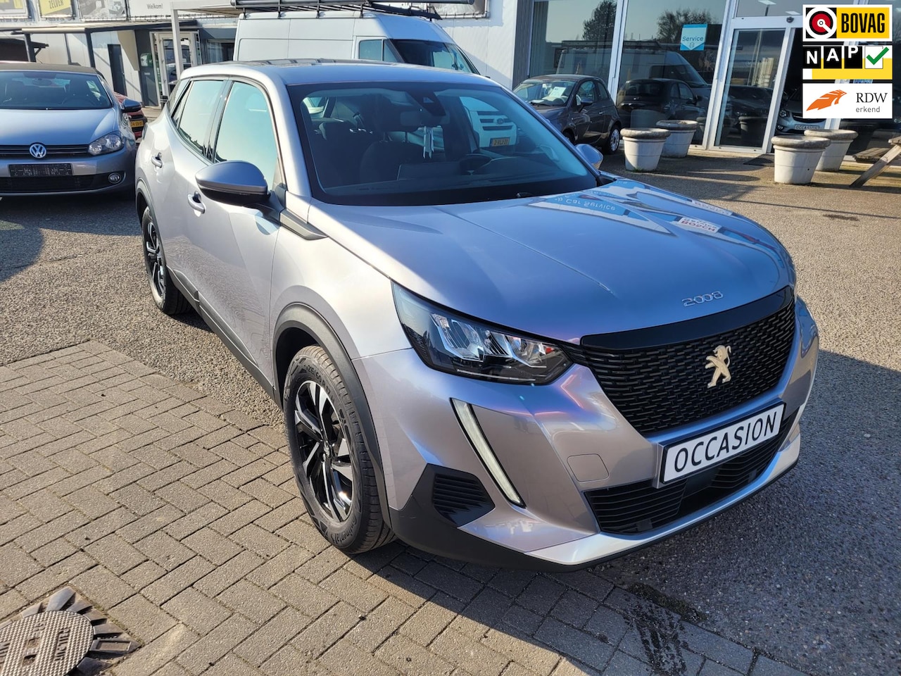 Peugeot 2008 - 1.2 PureTech Active 130PK Automaat - AutoWereld.nl