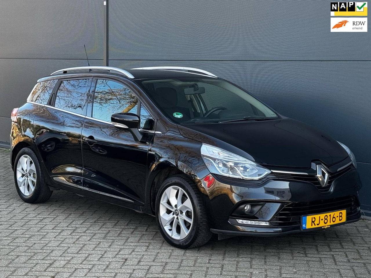 Renault Clio Estate - 0.9 TCe Limited AIRCO NAVI PDC CRUISE STOELVERW. TREKHAAK - AutoWereld.nl