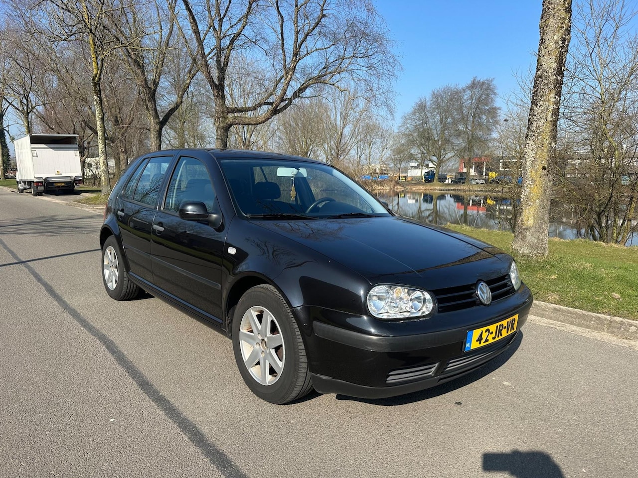 Volkswagen Golf - 1.4-16V Airco* Trekhaak* 5 Deurs* N.A.P.!! - AutoWereld.nl