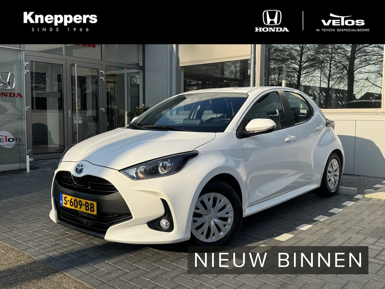 Toyota Yaris - 1.5 Hybrid Active Trekhaak, Cruise control, Apple/Android , All-in Rijklaarprijs - AutoWereld.nl