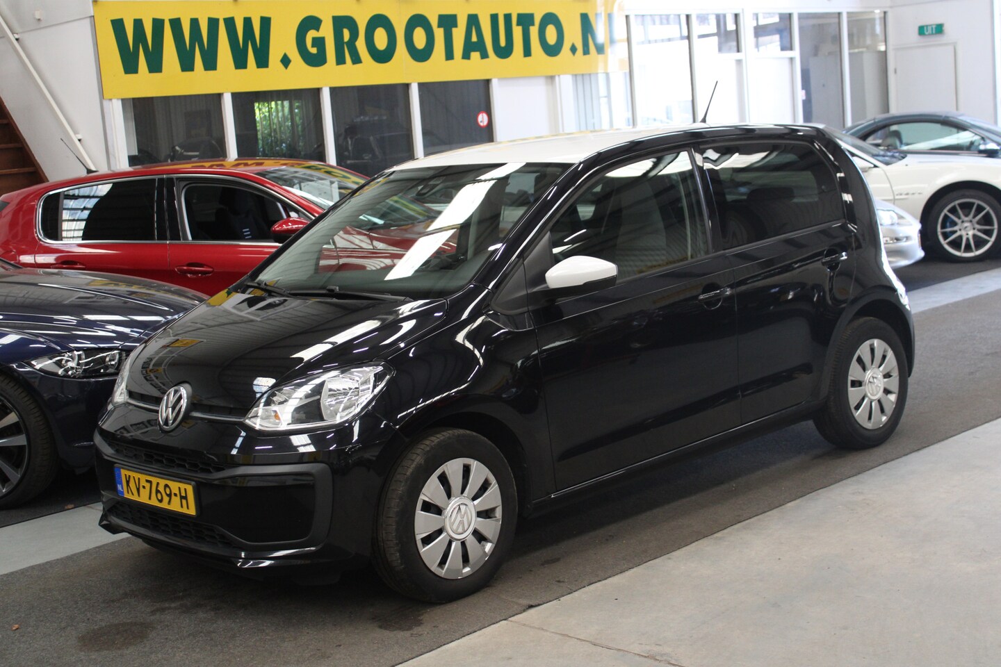 Volkswagen Up! - 1.0 BMT move up! NAP, Airco, Isofix, Stuurbekrachtiging - AutoWereld.nl