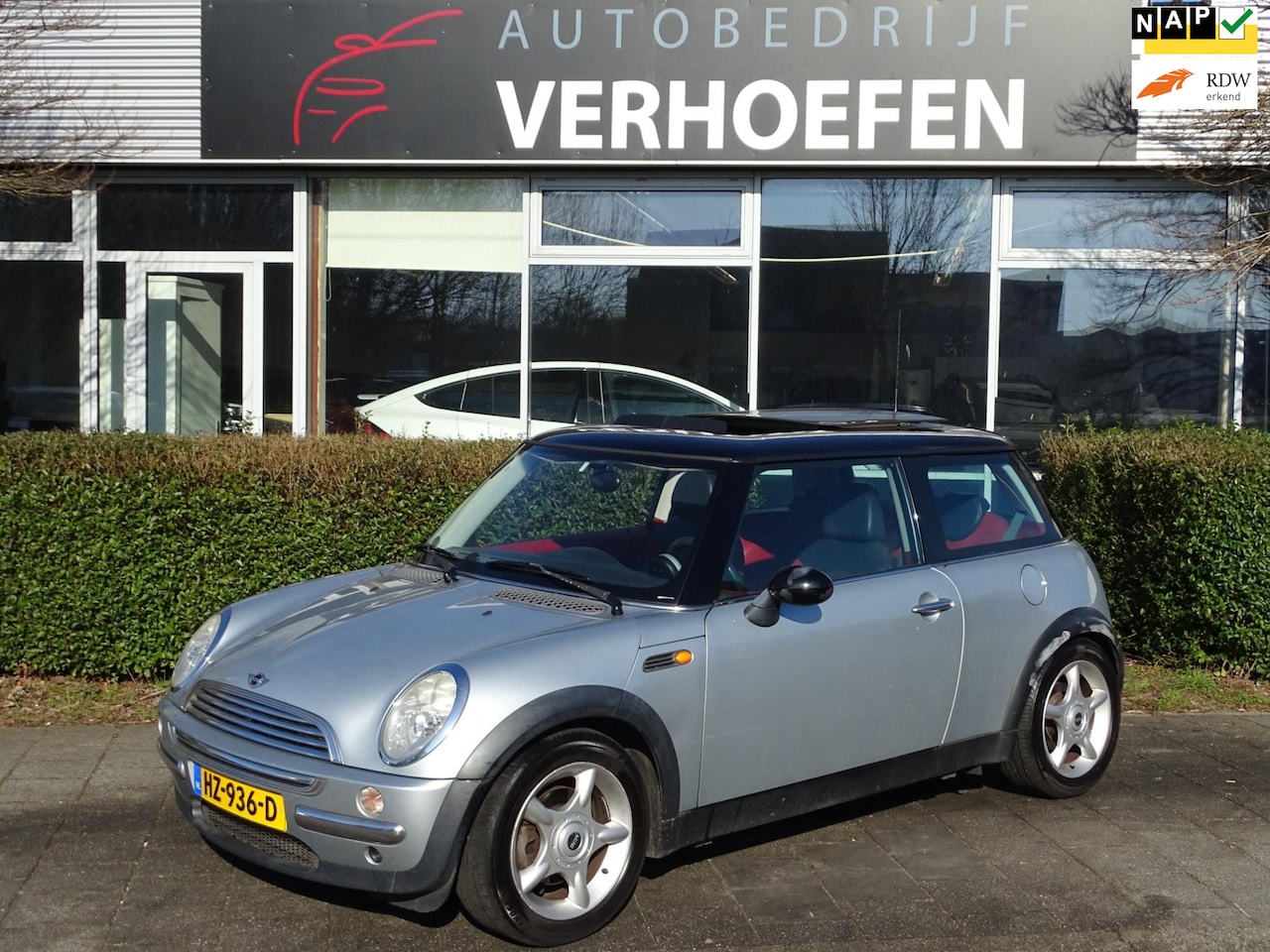 MINI Cooper - Mini 1.6 Chili - AUTOMAAT BONKT - PANORAMADAK - CLIMATE CONTR !! - AutoWereld.nl