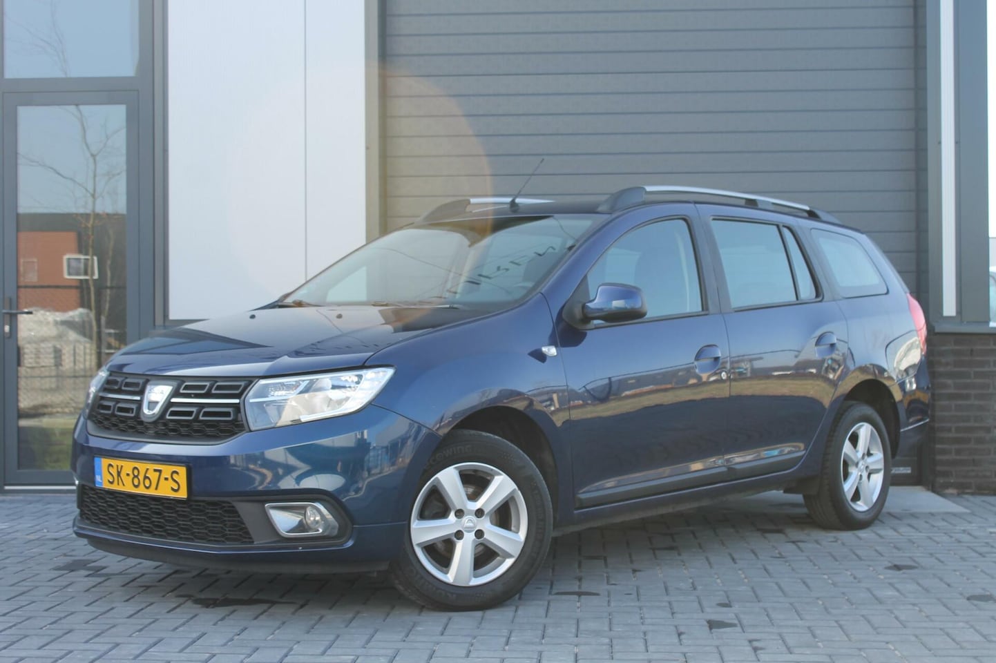 Dacia Logan MCV - 0.9 TCe Bi-Fuel Laureate 0.9 TCe Bi-Fuel Lauréate - AutoWereld.nl