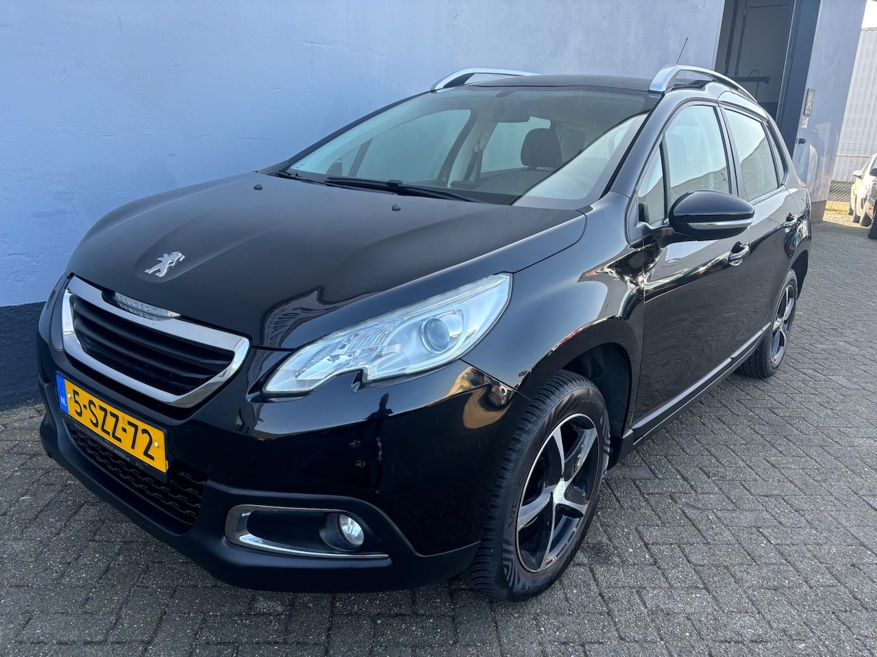 Peugeot 2008 - 1.2 VTi Active - Cruise Control - Trekhaak - AutoWereld.nl