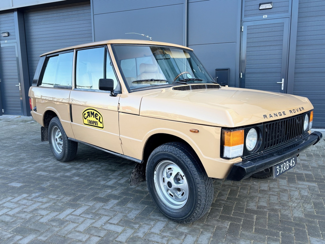 Land Rover Range Rover - Classic Suffix F LHD / 5 Speed / AIRCO ! - AutoWereld.nl