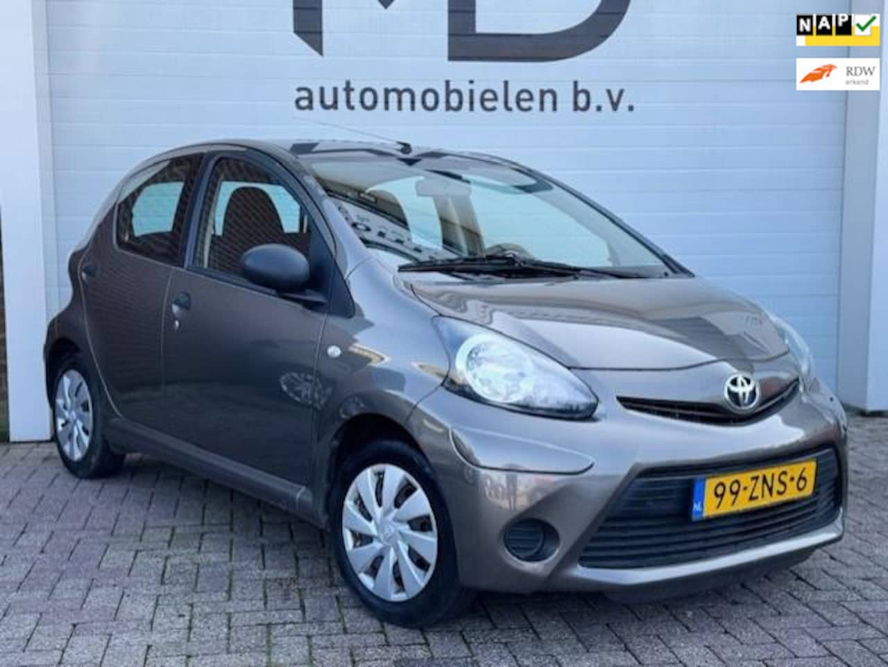 Toyota Aygo - 1.0 VVT-i Comfort -Nieuwe APK-Dealer onderhouden - AutoWereld.nl