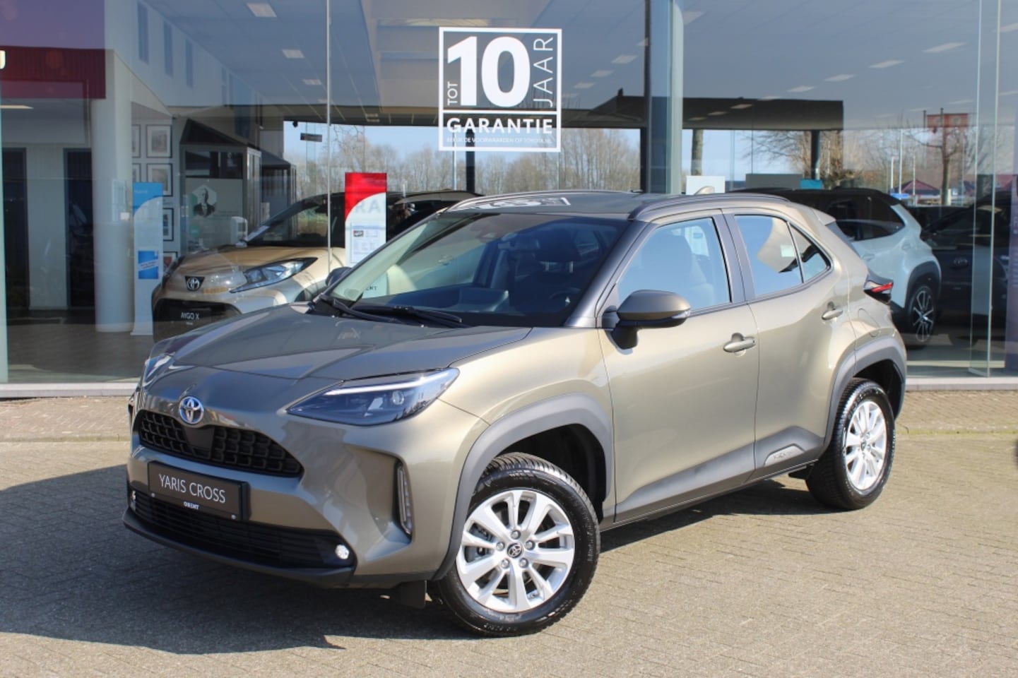 Toyota Yaris Cross - 1.5 Hybrid Dynamic | Navi | Head-Up Display | Keyless Entry | El - AutoWereld.nl