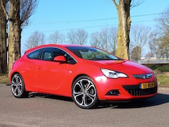 Opel Astra GTC - 1.4 Turbo Sport | Navigatie | Parkeersensoren