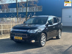 Mitsubishi Outlander - 2.0 PHEV Instyle Clima NAVI opendak Camera NAP APK