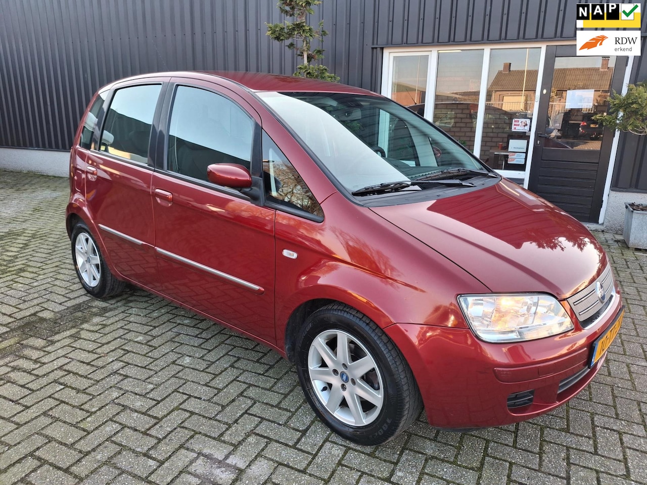 Fiat Idea - 1.4-16V Emotion ** AUTOMAAT ** - AutoWereld.nl