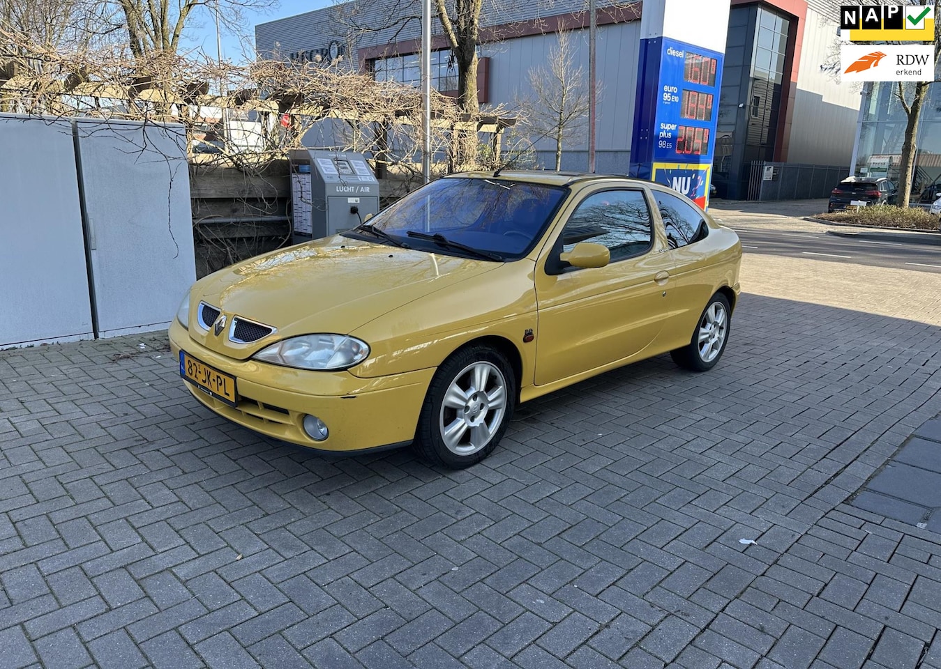 Renault Mégane Coupé - 2.0-16V Privilege 2.0-16V Privilege - AutoWereld.nl