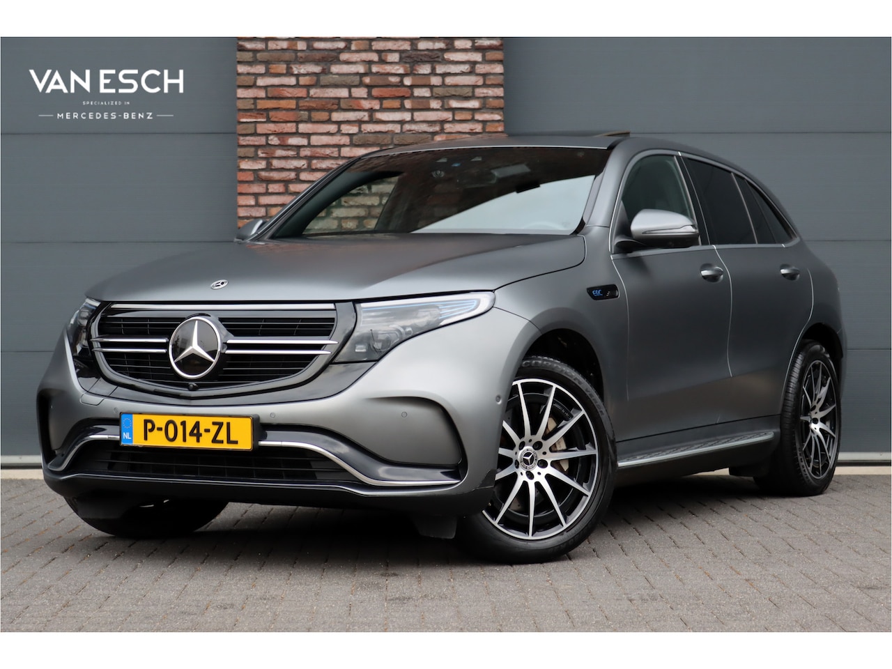 Mercedes-Benz EQC - 400 4MATIC Premium+ 80 kWh | 'MANUFAKTUR' | Schuifdak | Distronic+ | Burmester | Memory | - AutoWereld.nl