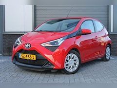 Toyota Aygo - 1.0 VVT-i x-play - Automaat - All Seasonbanden