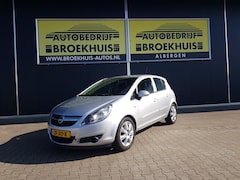 Opel Corsa - 1.2-16V Essentia Automatic