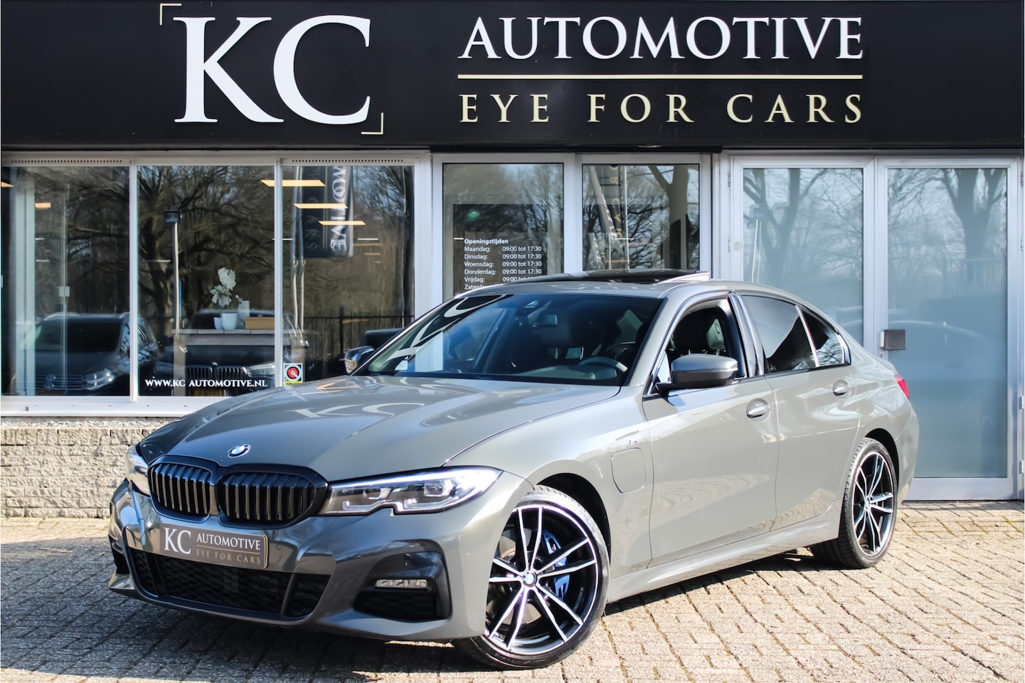 BMW 3-serie - 330e M-Sport | Schuifdak | Sfeer - AutoWereld.nl