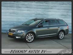 Skoda Octavia Combi - 1.2 TSI Navigatie Stoelverwarming Cruise