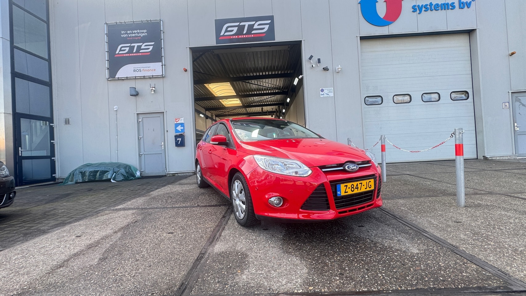 Ford Focus Wagon - 1.6 TI-VCT Titanium 1.6 TI-VCT Titanium - AutoWereld.nl