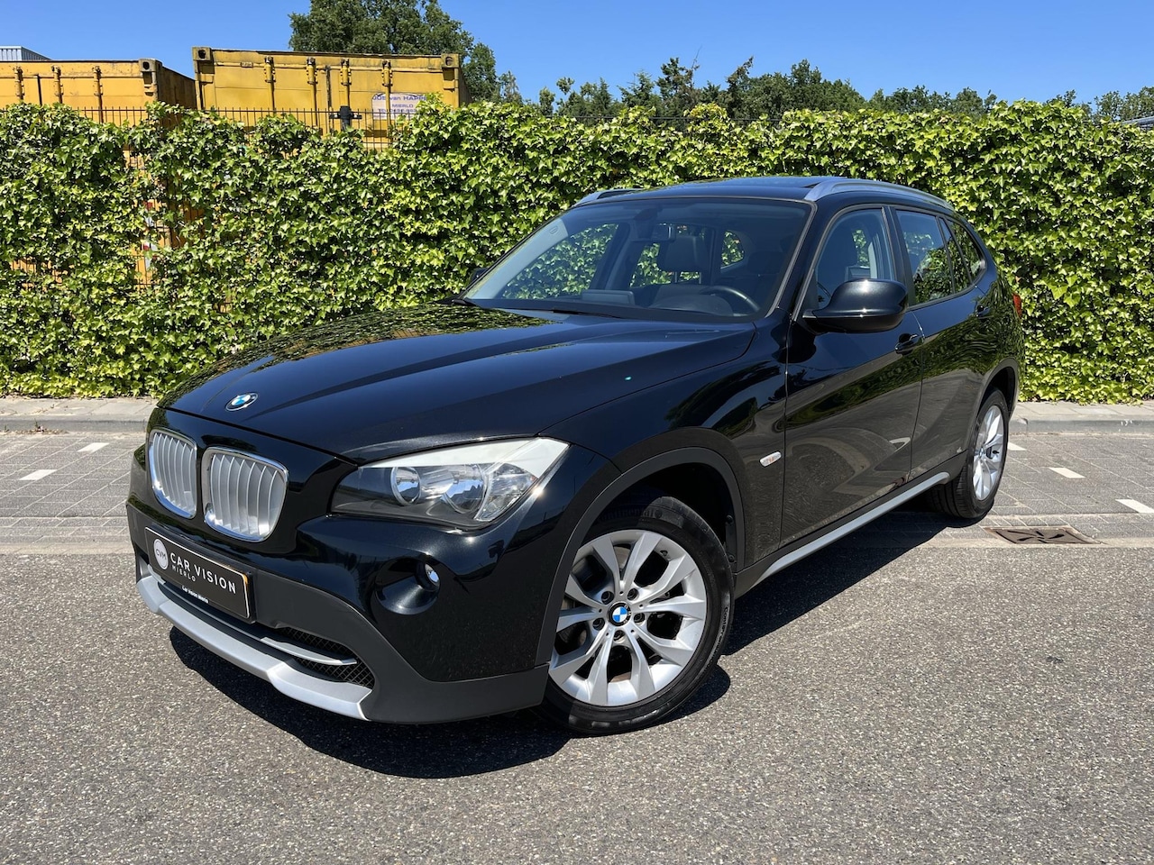 BMW X1 - sDrive18i Executive * Navi * Leder * Pano * Apk 02-2026 - AutoWereld.nl