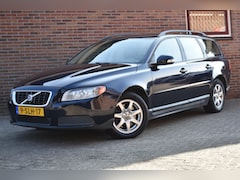 Volvo V70 - 2.5T Momentum '08 Leder Clima Cruise