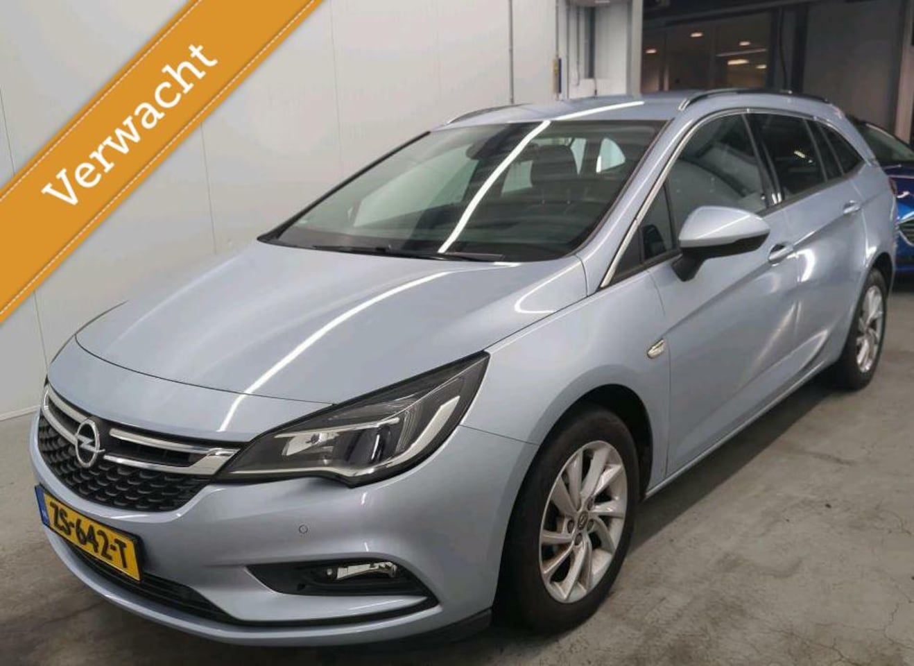 Opel Astra Sports Tourer - 1.0 Turbo Business Executive | AGR stoelen | - AutoWereld.nl