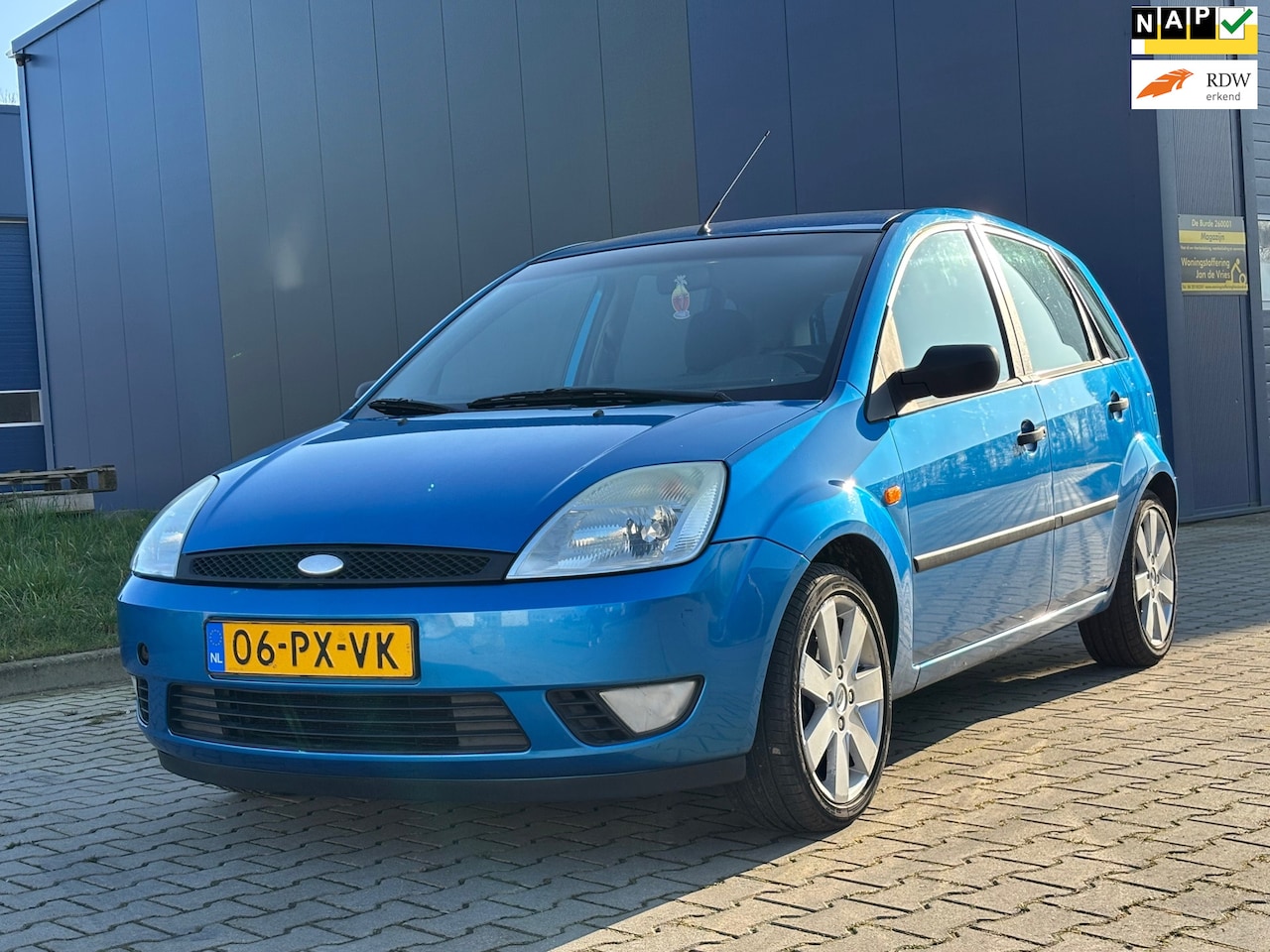 Ford Fiesta - 1.6-16V Futura 1.6-16V Futura - AutoWereld.nl