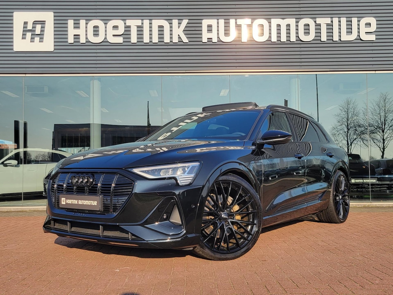 Audi e-tron - 55 quattro S edition 95 kWh | PANO | RS-stoelen | Ambiente - AutoWereld.nl