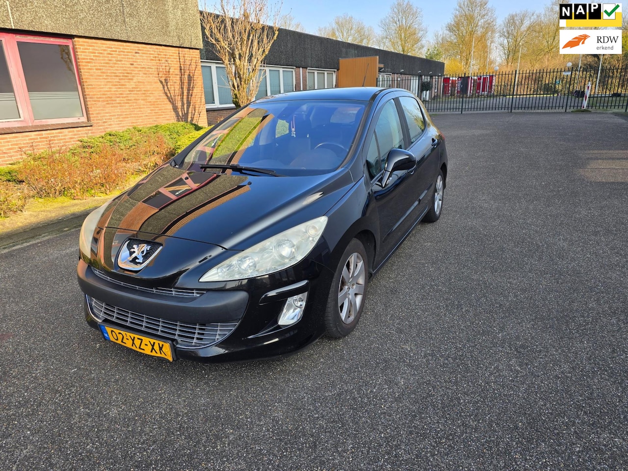 Peugeot 308 - 1.6 VTi XT airco boekjes nap pano - AutoWereld.nl