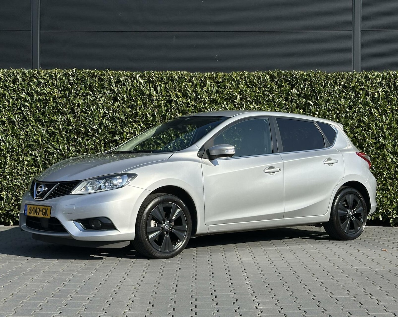 Nissan Pulsar - 1.2 DIG-T Tekna 1.2 DIG-T TEKNA, LEDER, CRUISE, NAVI, ECC-AIRCO, KEYLESS, DODEHOEK, 360, CAMERA, STOELVERW - AutoWereld.nl