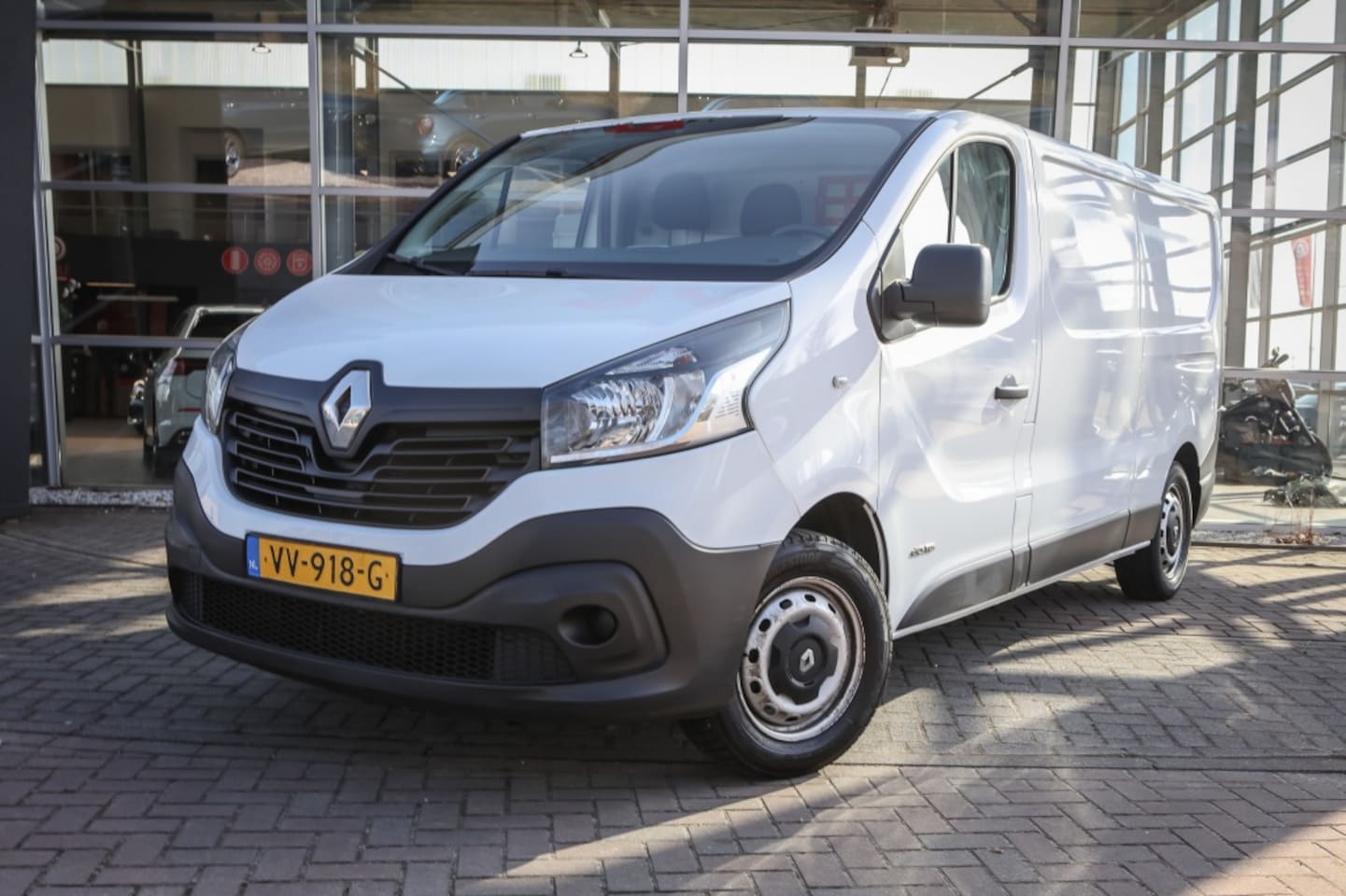 Renault Trafic - 1.6 dCi T29 L2H1 Com - AutoWereld.nl