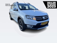 Dacia Sandero Stepway - 0.9 TCe Lauréate / AIRCO / TREKHAAK / PARKEERSENSOREN / NAVIGATIE