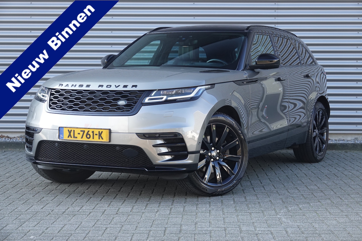 Land Rover Range Rover Velar - 3.0 V6 AWD R-Dynamic HSE | Pano | Trekhaak | Luchtvering | Massage | HUD | Meridian | Keyl - AutoWereld.nl