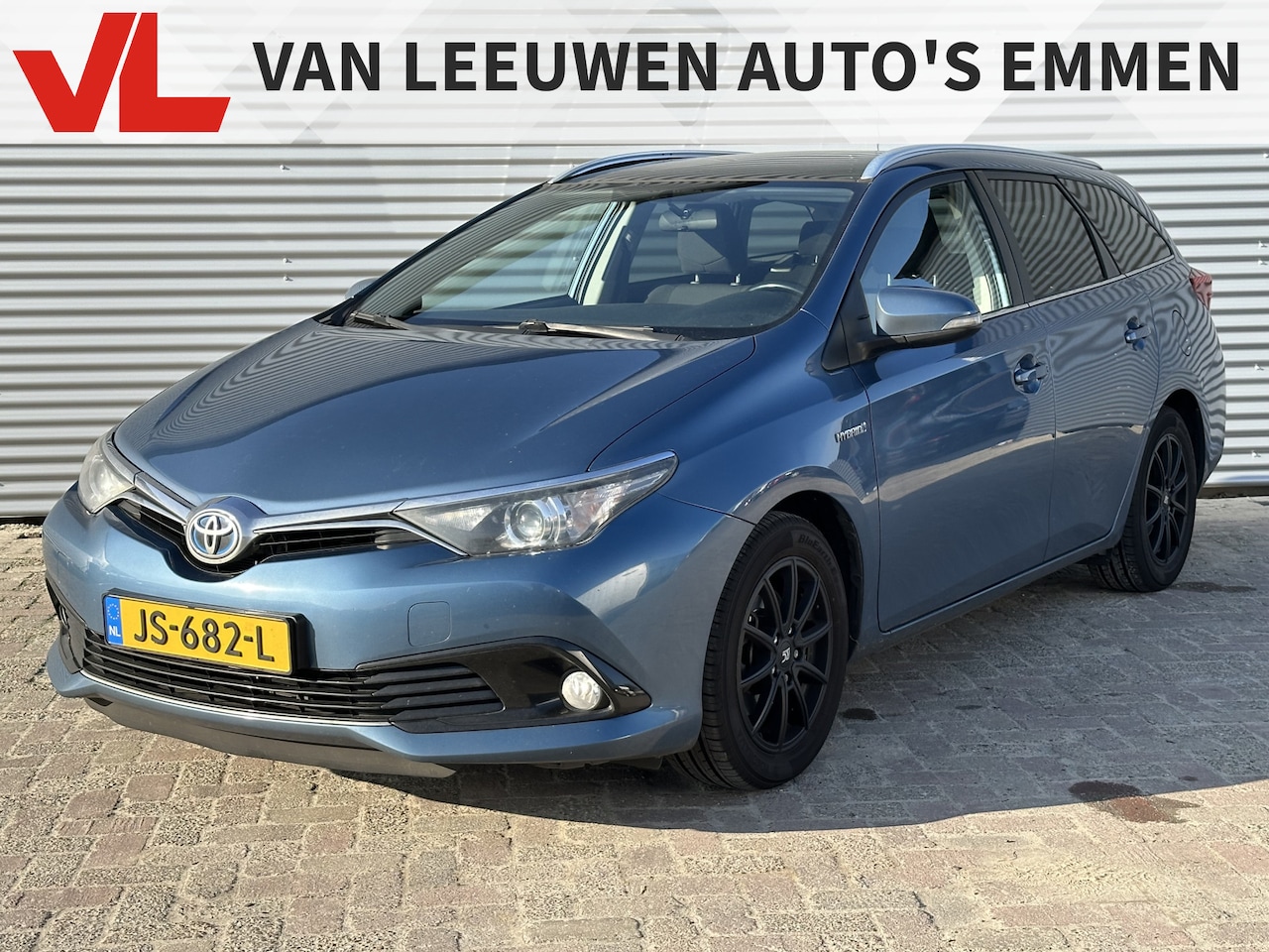 Toyota Auris - 1.8 Hybrid Business Plus | Nieuw Binnen! | Automaat | Navi | Pano | APK 20-07-2025 - AutoWereld.nl